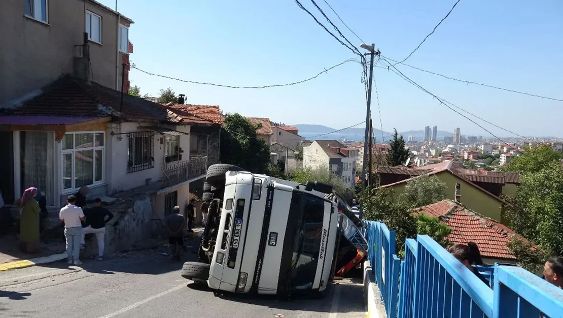 pendik-te-cekici-kaza-yapti