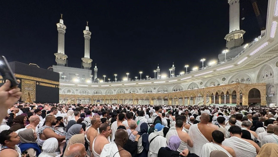 kabe-de-yeni-yil-yogunlugu-tarihi-rekora-ulasti