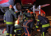 tem-otoyolu-nda-vinc-ile-kurtarma-operasyonu