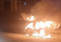 otomobil-yangini-kontrol-altina-alindi-maddi-hasar-meydana-geldi