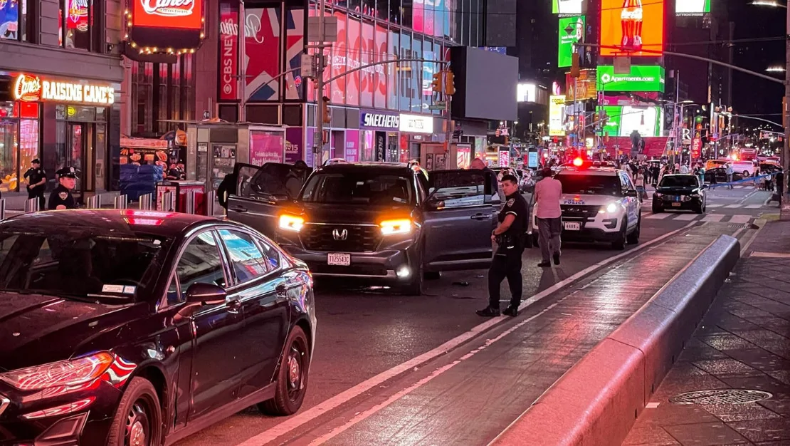 times-meydani-nda-silah-sesleri-3-yarali