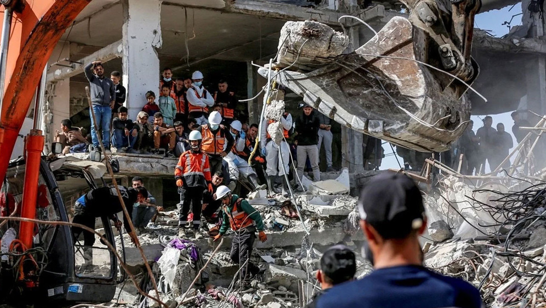 gazze-de-sehitlere-vefa-calismalari-baslatildi