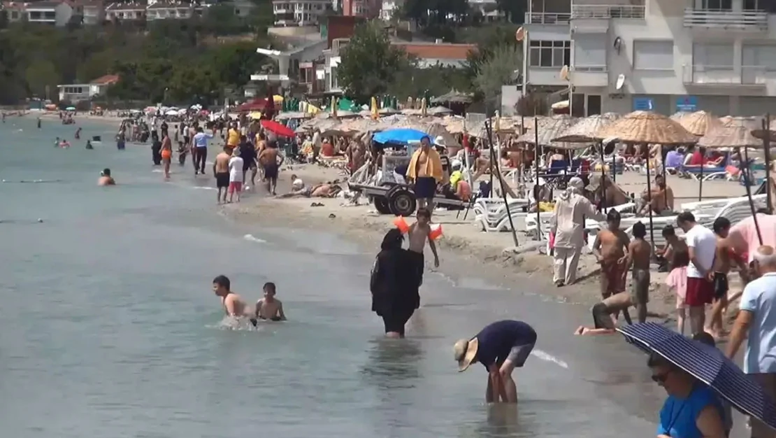 silivri-plajina-ziyaretci-akini-var