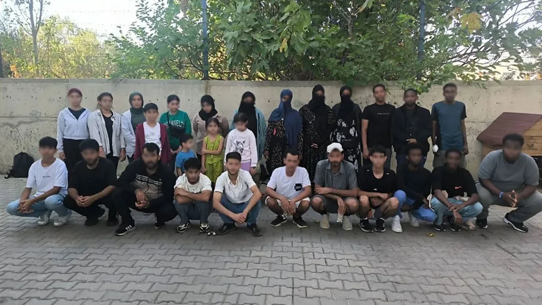 balikesir-de-28-gocmen-yakalandi