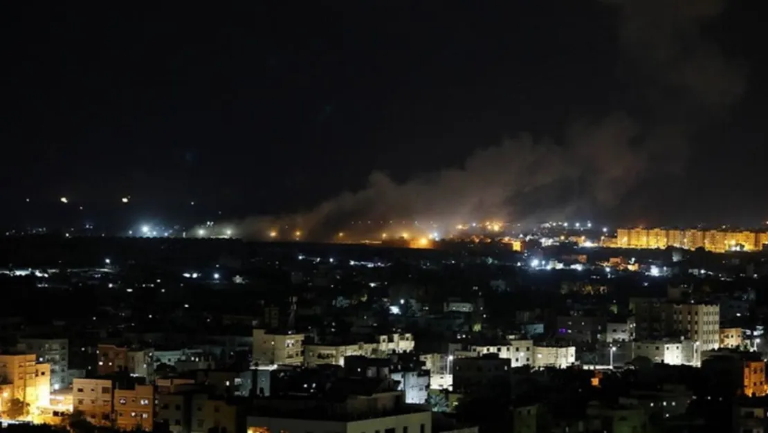 hindistan-pakistan-i-yalanladi-ve-savunma-yapti