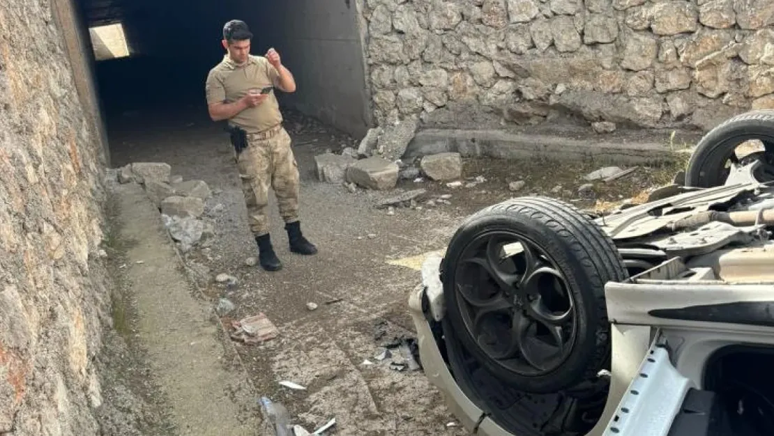 diyarbakir-da-otomobil-kopruden-dustu