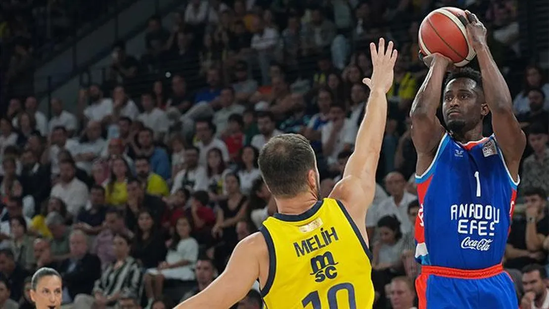 anadolu-efes-cumhurbaskanligi-kupasi-nda-fenerbahce-yi-maglup-ederek-sampiyon-oldu