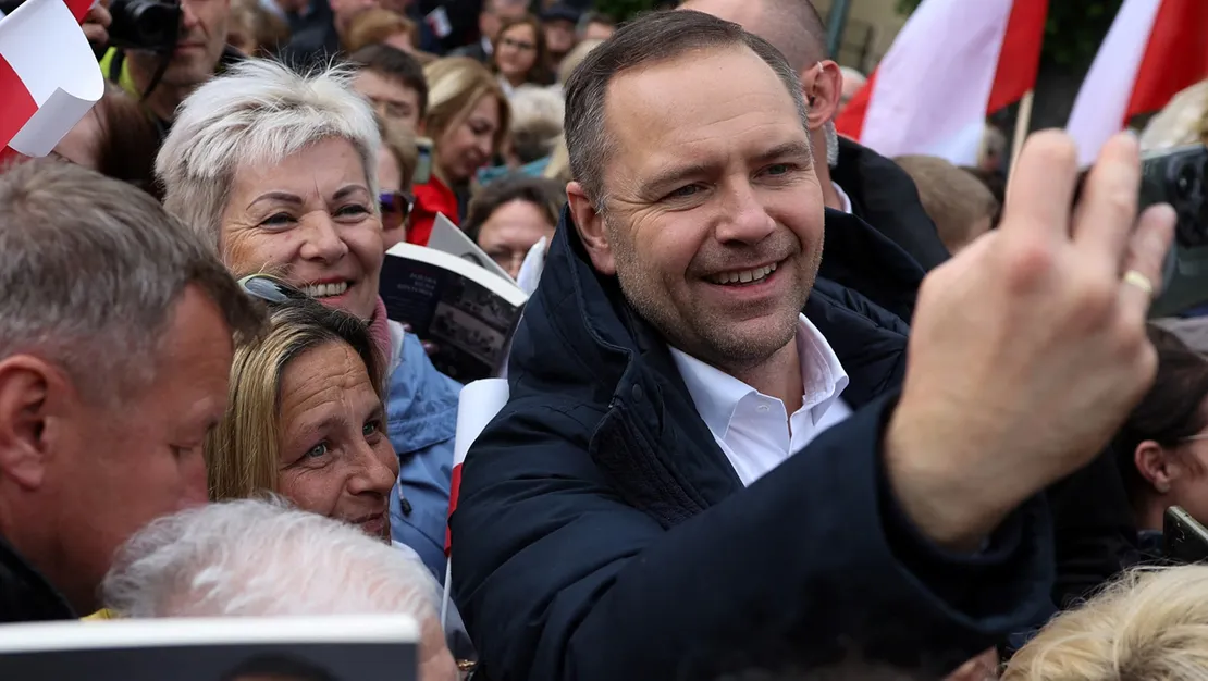 polonya-da-secimli-karol-nawrocki-kazandi