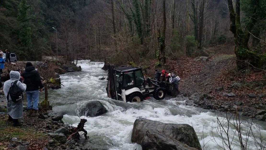 yalova-da-daglik-alanda-mahsur-kalan-grup-kurtarildi