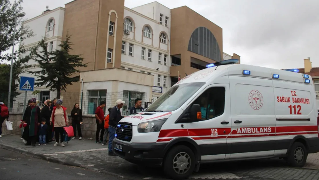 kayseri-de-okulda-yangin-ziliyle-izdiham-yasandi