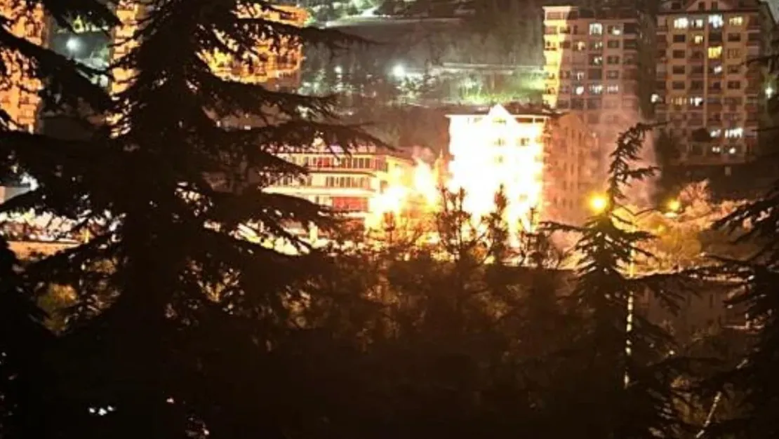 kecioren-de-elektrik-direklerinde-patlama