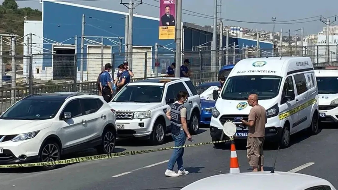 istanbul-da-parkta-ceset-bulundu