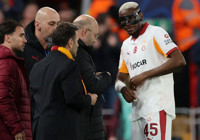 galatasaray-victor-osimhen-ile-sakatlik-soku-yasadi