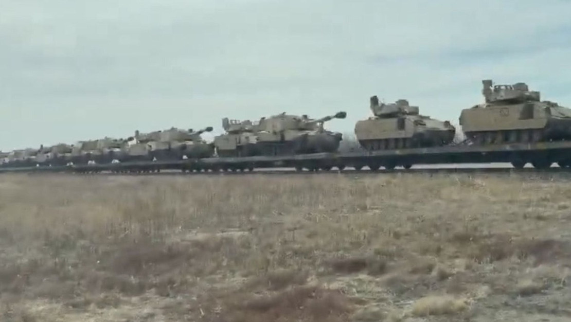 abd-ordusuna-ait-askeri-tank-konvoyu-goruntuleri-yayinlandi
