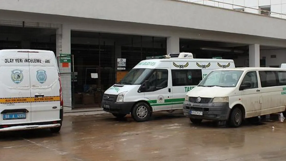 eski-baskan-kar-yagisi-izlerken-vefat-etti