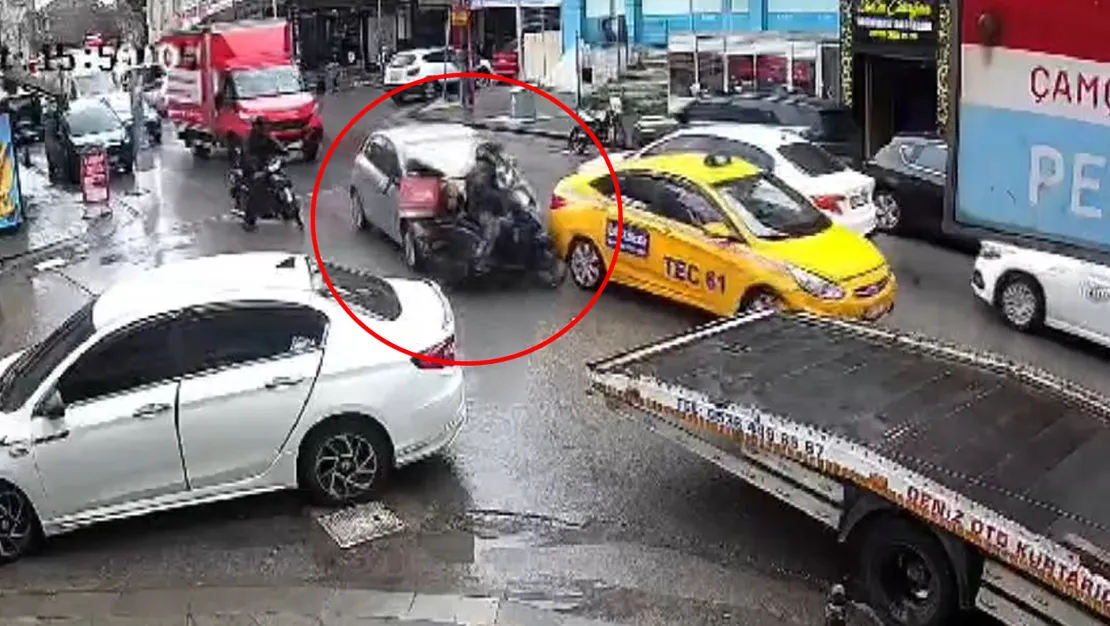 arac-aynasini-kiran-kuryeyi-ezdi