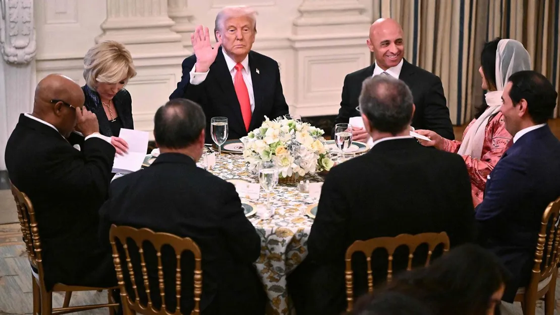 trump-ikinci-doneminde-ilk-iftarini-verdi