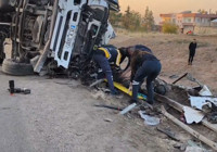 mardin-de-tir-otomobil-carpismasi-1-olu-2-yarali