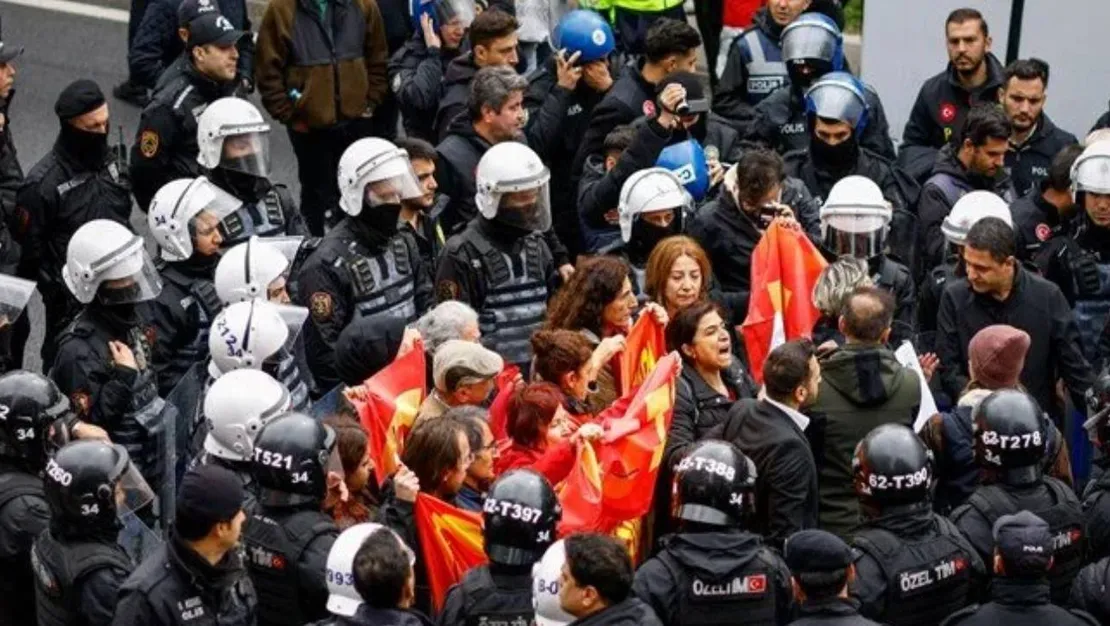 istanbul-da-1-mayis-gozaltilari-36-kisi-adliyeye-sevk-edildi