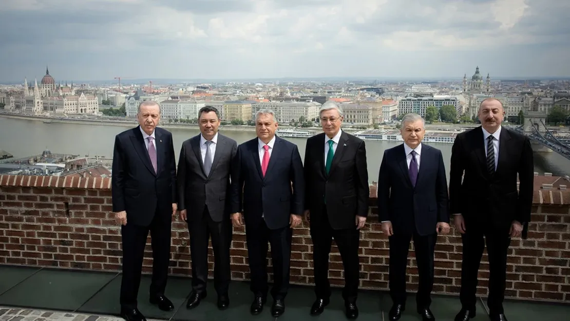 cumhurbaskani-erdogan-budapeste-de-zirveye-katildi