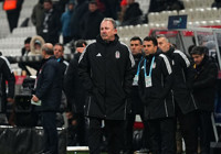 yalcin-var-elestirisiyle-baski-yaratmaya-calisti