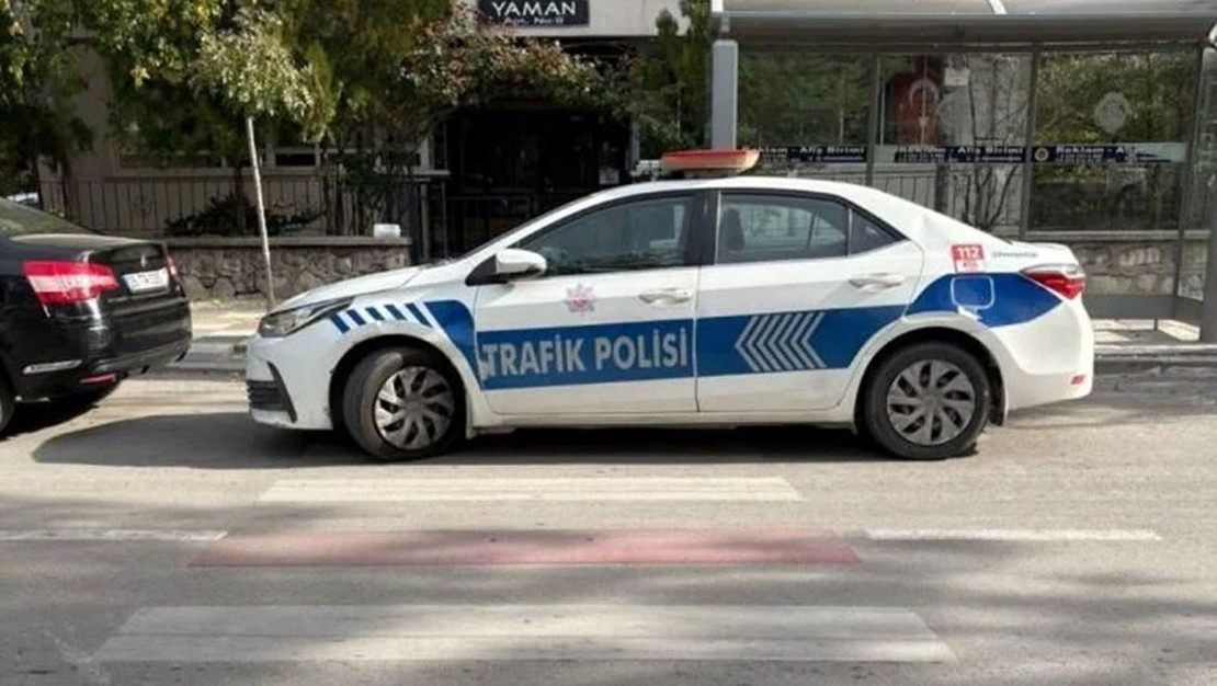 afyonkarahisar-da-polis-arabasina-trafik-cezasi-kesildi