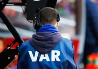 ifab-ofsayt-ve-var-kurallarini-inceliyor