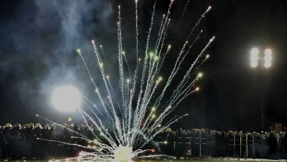 gozaltina-alinan-ogrenciler-serbest-birakildi