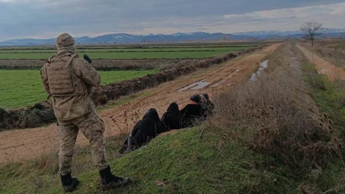 25-kacak-supheli-sinirda-yakalandi