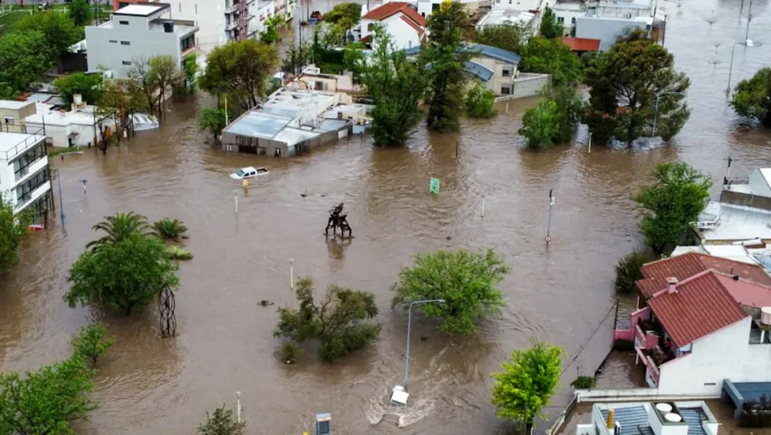 arjantin-de-sel-felaketi-6-olu