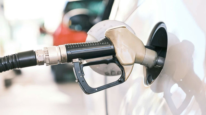 motorin-indirim-beklentisi-iptal-edildi-jeopolitik-riskler-artiyor