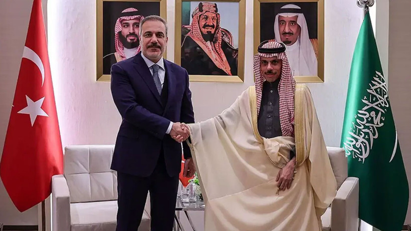turkiye-ve-suudi-arabistan-arasinda-vize-anlasmasi-basliyor