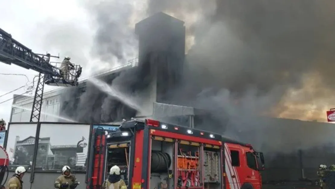 sancaktepe-de-yangin-meydana-geldi