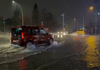 bursa-da-siddetli-yagislar-trafigi-felc-etti