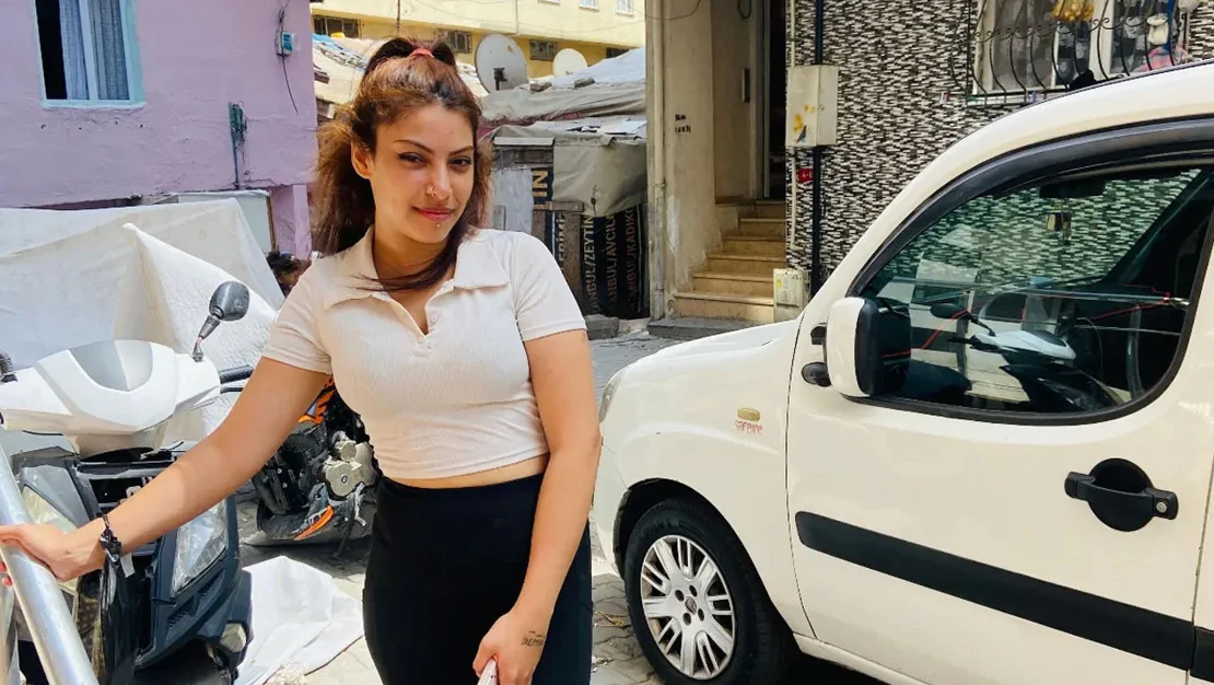 gizem-g-ekmek-icin-cikti-kayboldu