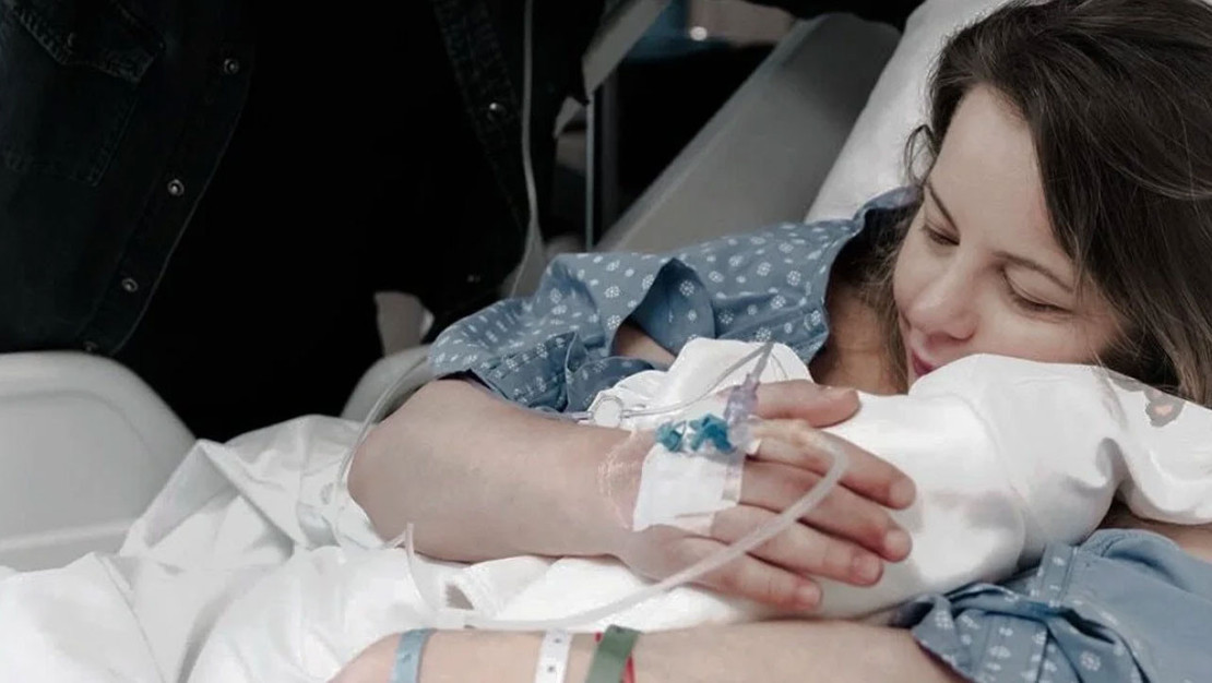 vildan-atasever-ve-mehmet-erdem-in-ilk-bebek-sevinci