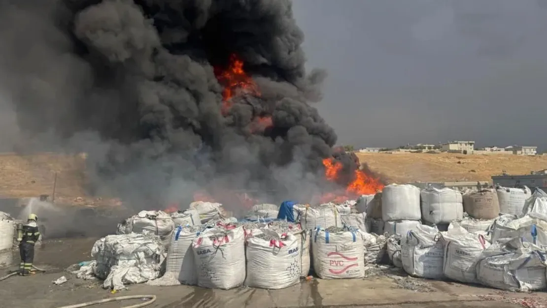 gaziantep-te-geri-donusum-yangini