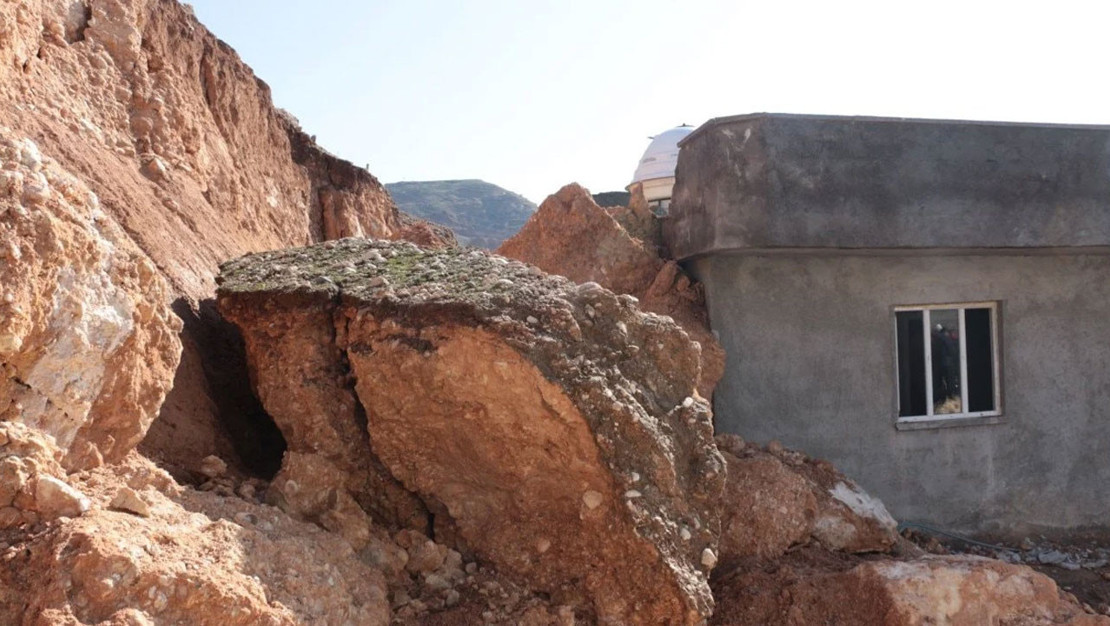 cizre-de-heyelan-5-kisilik-aile-olumden-dondu