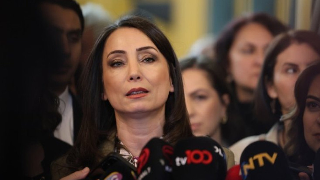 halkin-gelecegi-icin-baris-paneli-duzenlendi