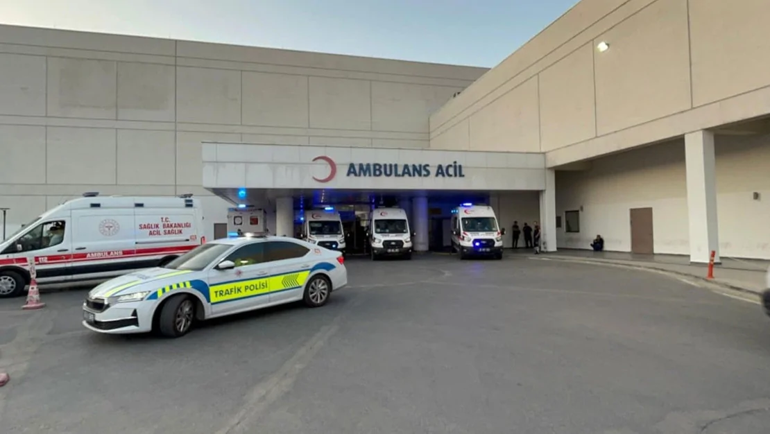 kayseri-de-kaza-2-polis-yaralandi