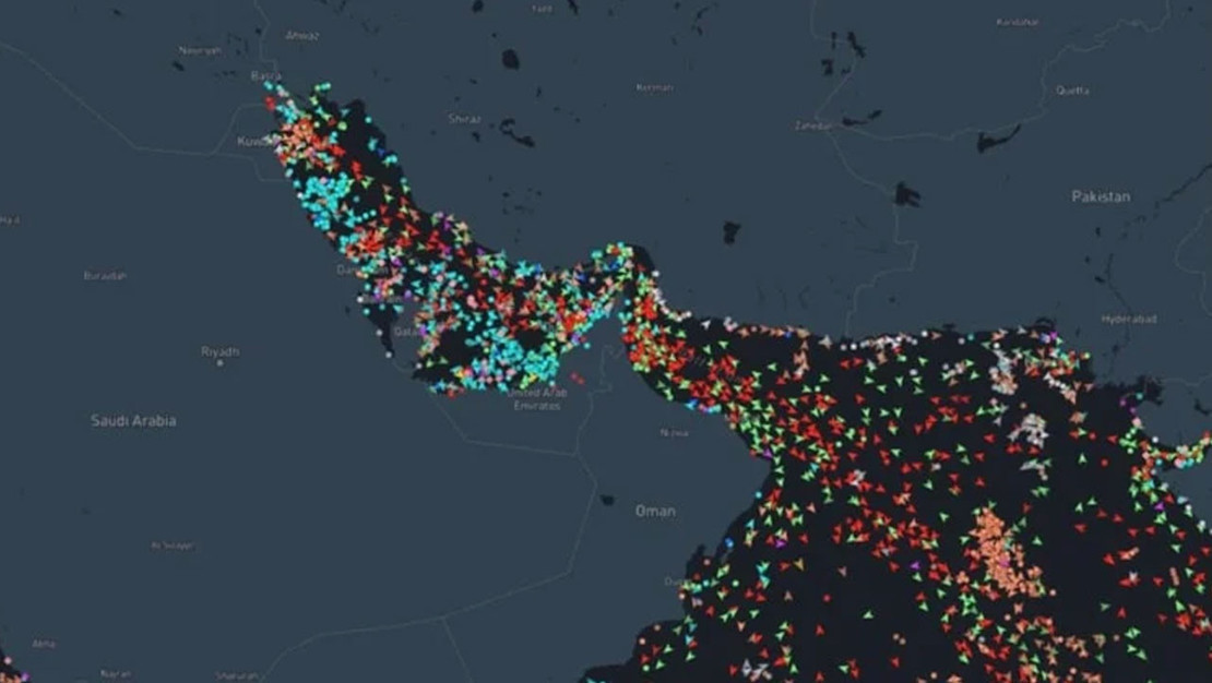 hurmuz-bogazi-nda-olaganustu-gemi-yogunlugu-yasaniyor