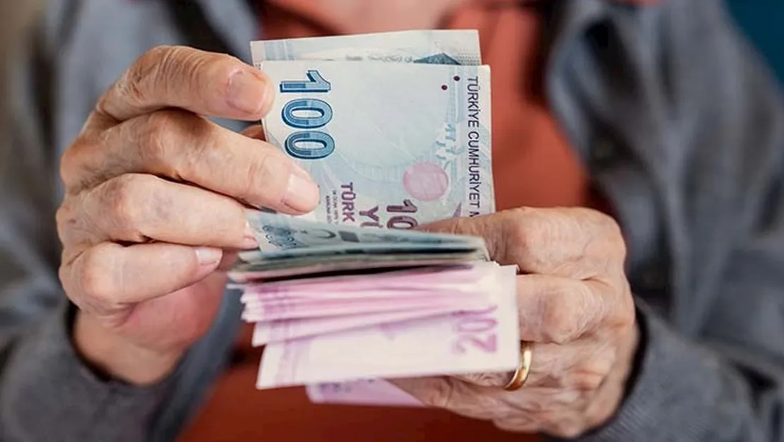 en-dusuk-emekli-maasi-yukseldi