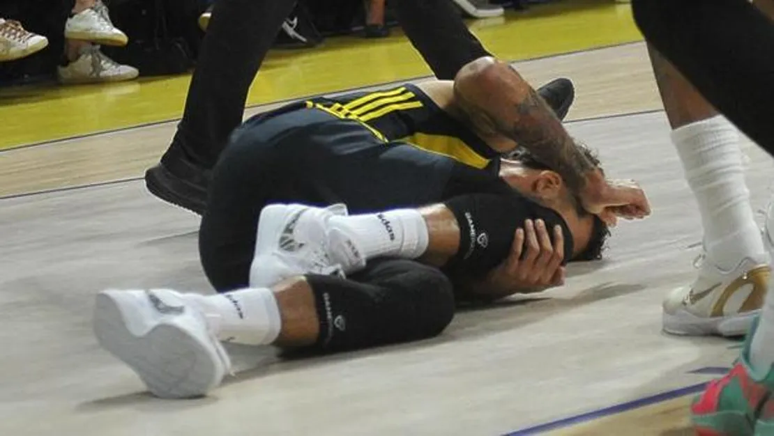 fenerbahce-beko-ya-sakatlik-darbesi