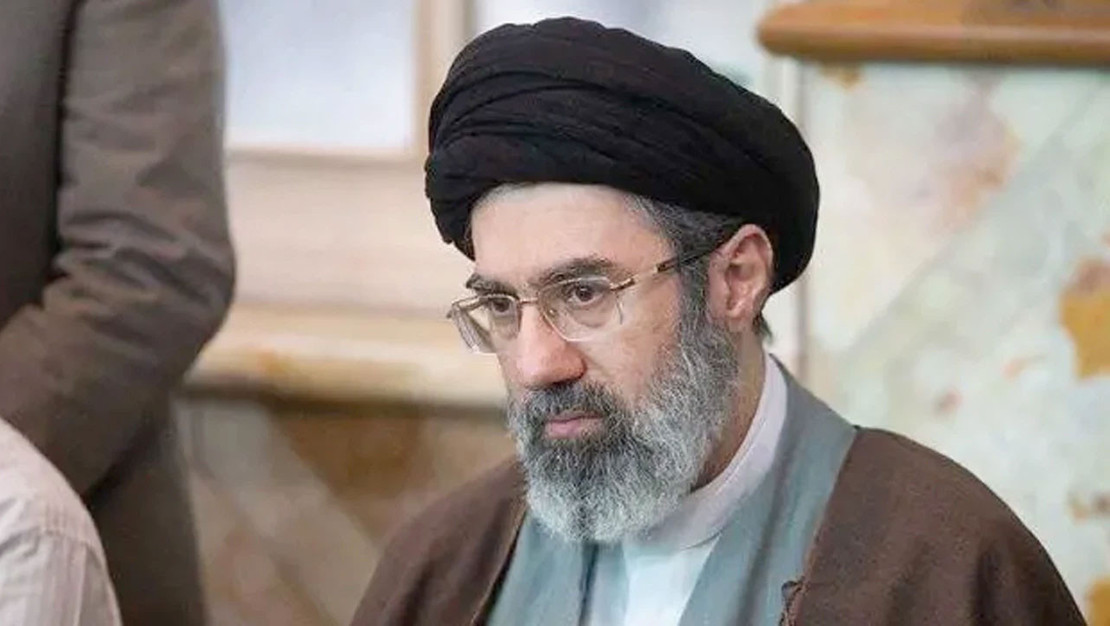 yeni-iran-dini-lideri-resmen-mucteba-hamaney-oldu