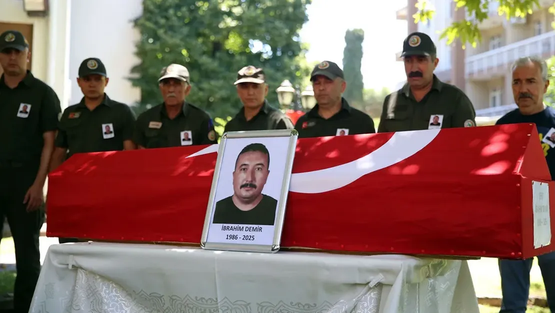 izmir-de-yangin-nedeniyle-toren-yapildi