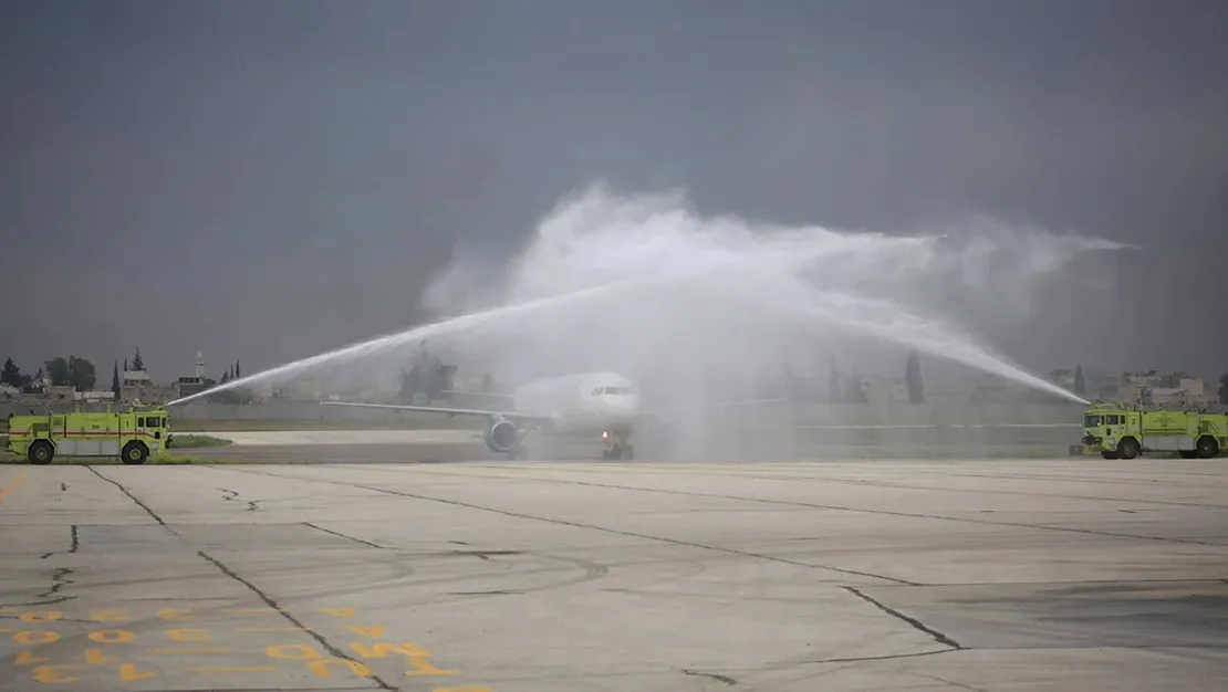 halep-havalimani-yeniden-acildi