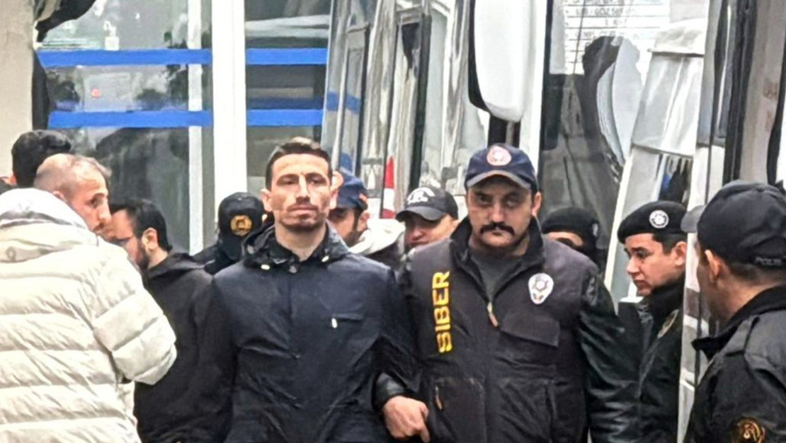 mert-hakan-yandas-tan-fenerbahce-taraftarina-acik-mektup