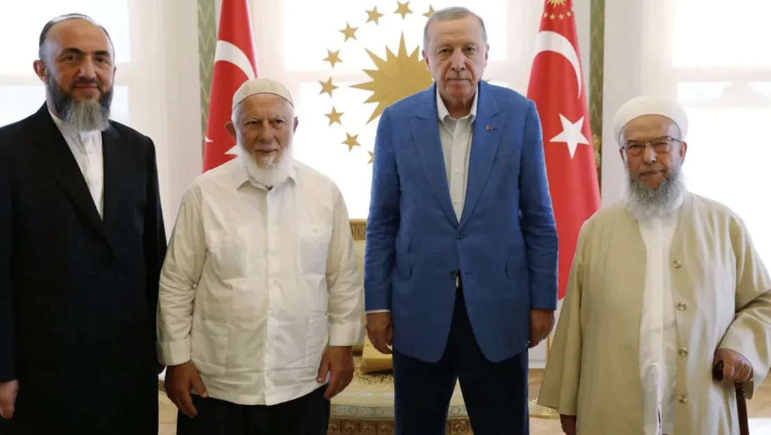cumhurbaskani-erdogan-ismailaga-heyetini-kabul-etti