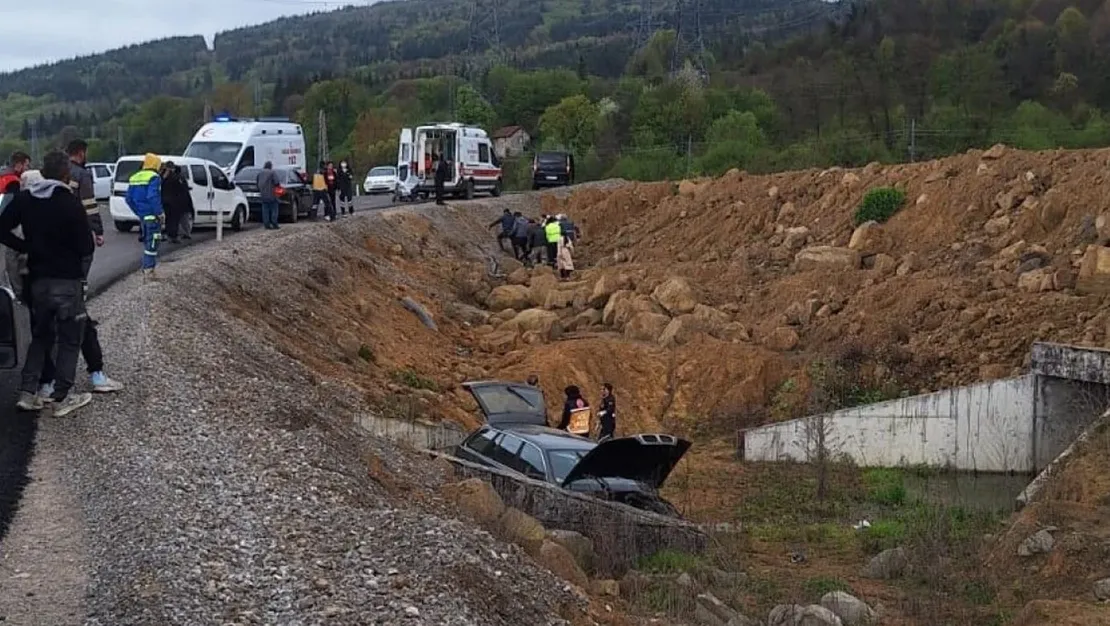 zonguldak-ta-arac-sarampole-uctu