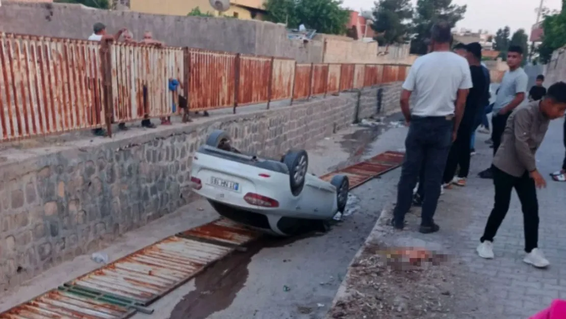 otomobil-tahliye-kanalina-devrildi